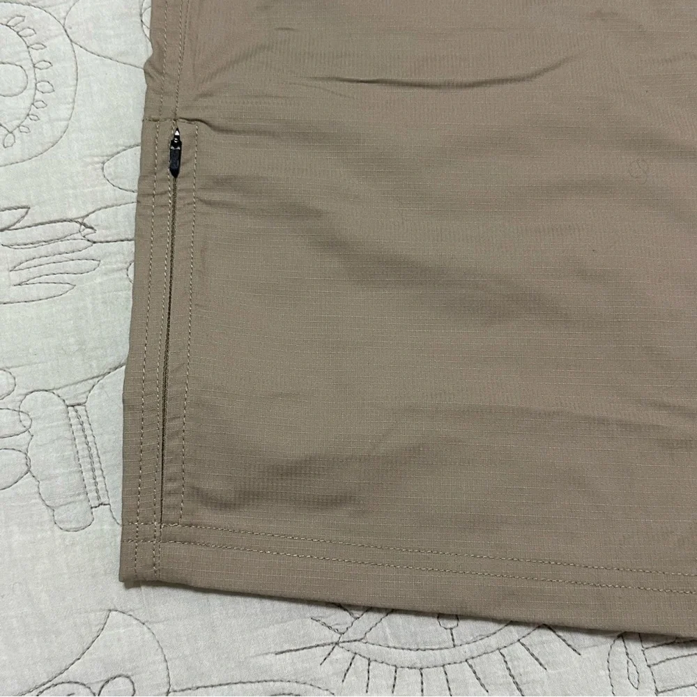 NWT Prana Men’s Double Peak Short Sz 34 10” inseam Sandbar Khaki UPF 50+